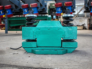 늴ł}�����(d��ng)���İ��bע�����(xi��ng)����Щ